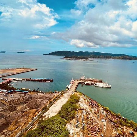 Winj Management At Jesselton Quay Kota Kinabalu Exterior foto